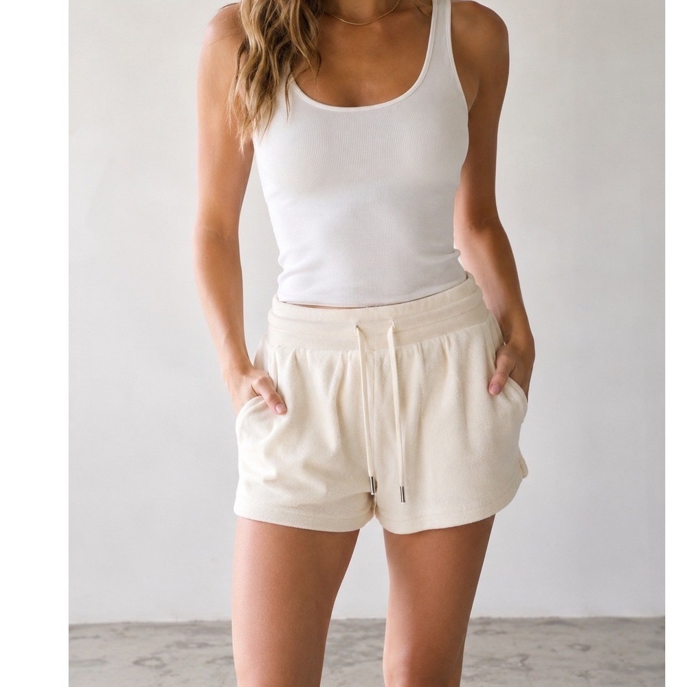 Feat Oatmeal Blanket Blend Women's Shorts
